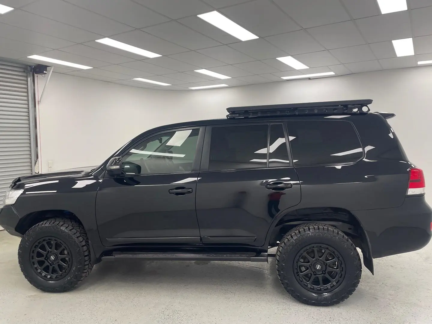 2021 Toyota Landcruiser Gallery Image 6