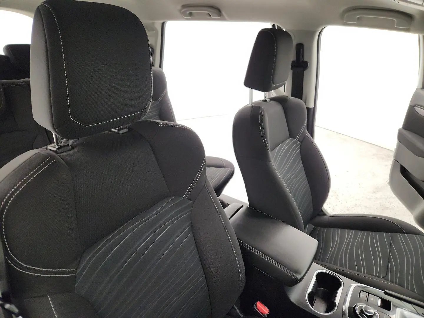 2023 Isuzu MU-X Gallery Image 26