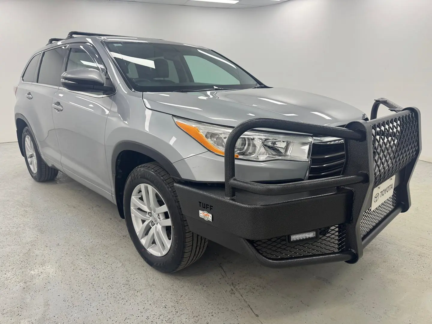 2015 Toyota Kluger Gallery Image 1