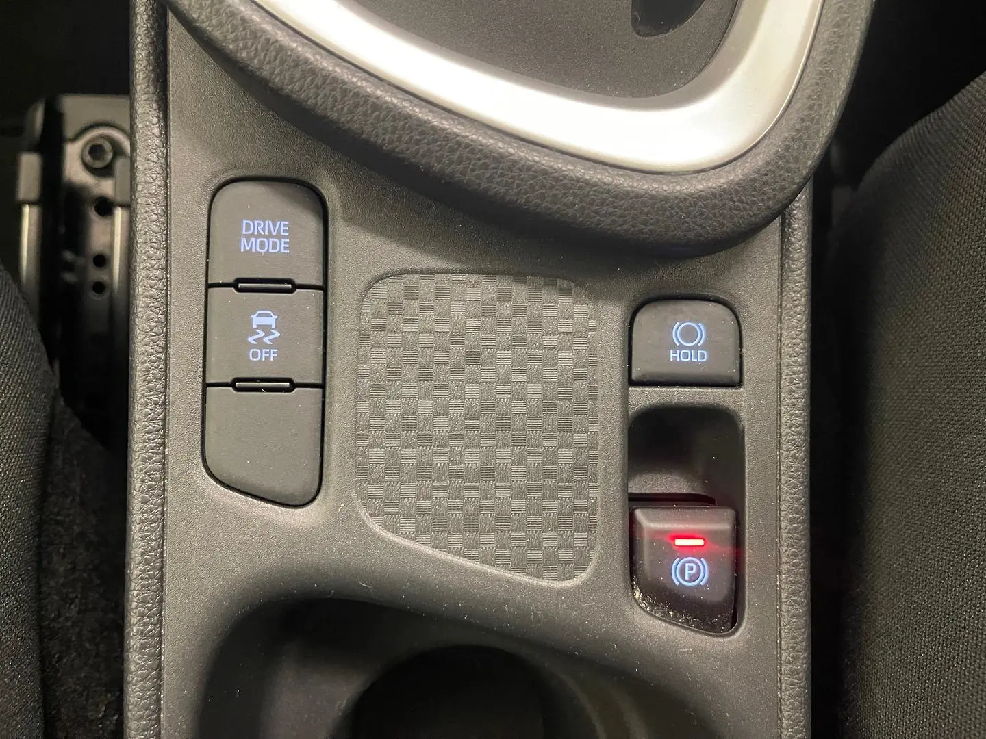 2022 Toyota Yaris Cross Gallery Image 29