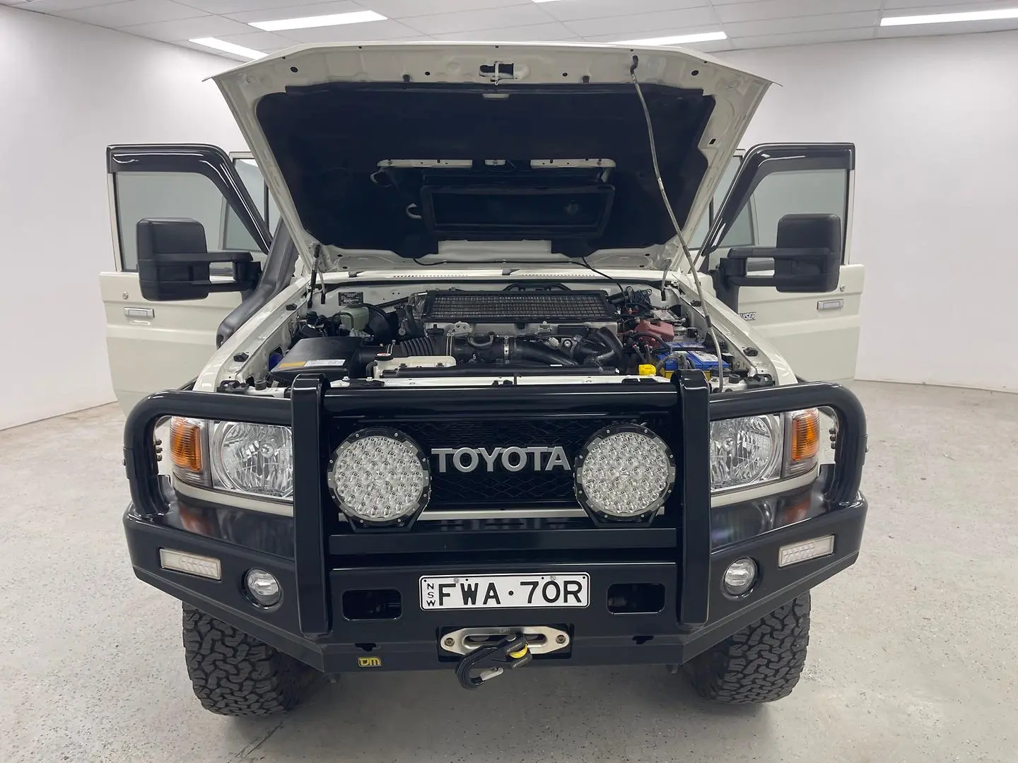 2020 Toyota Landcruiser Gallery Image 14