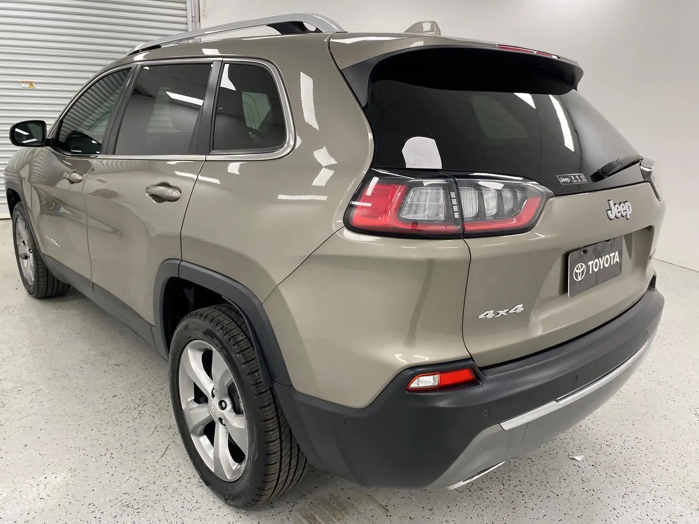 2019 Jeep Cherokee Image 5