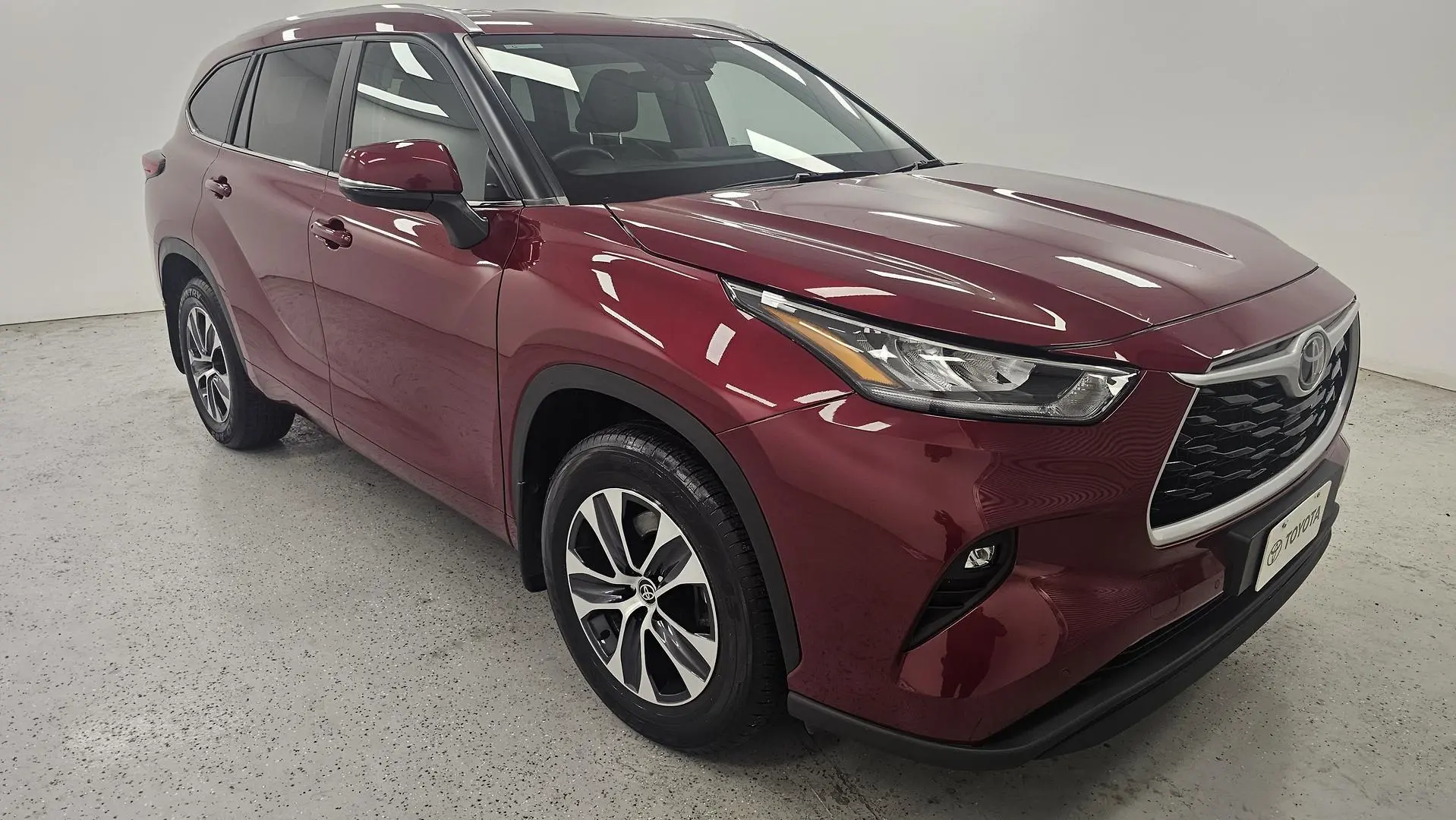 2023 Toyota Kluger Gallery Image 1