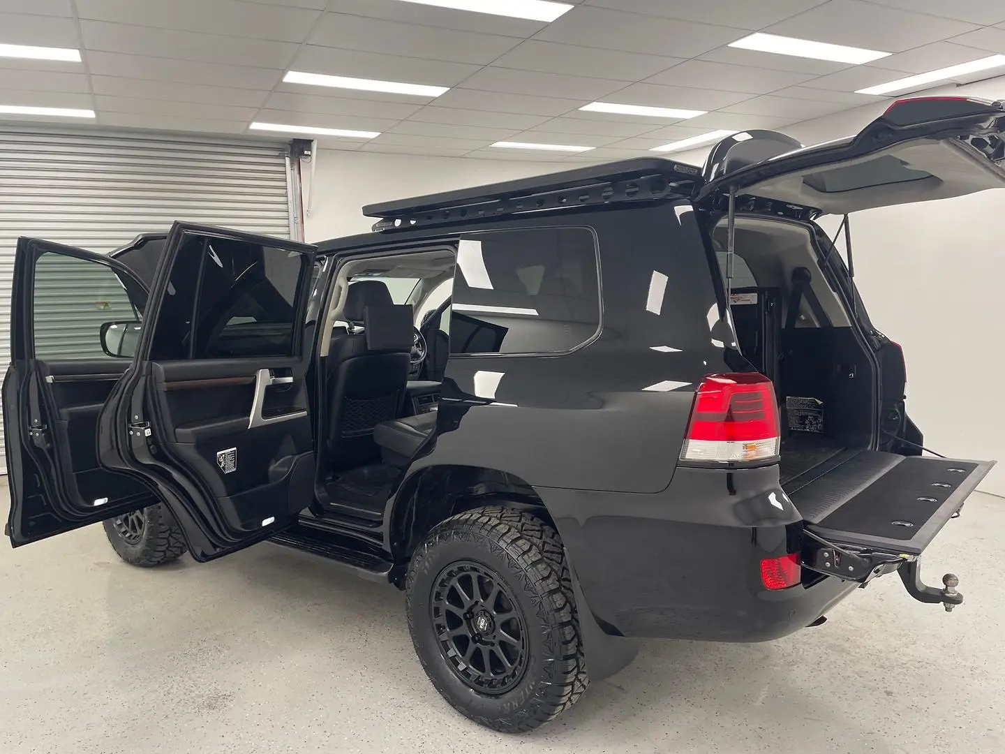 2021 Toyota Landcruiser Gallery Image 12