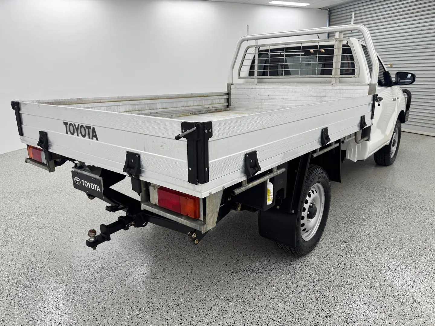 2020 Toyota Hilux Gallery Image 3