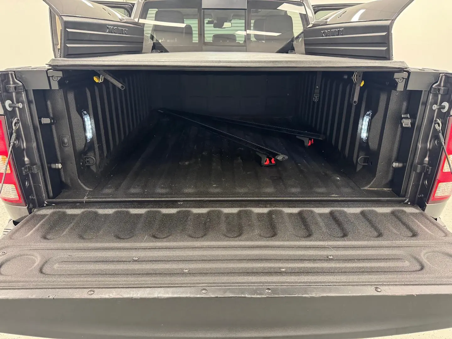 2019 RAM 1500 Gallery Image 32