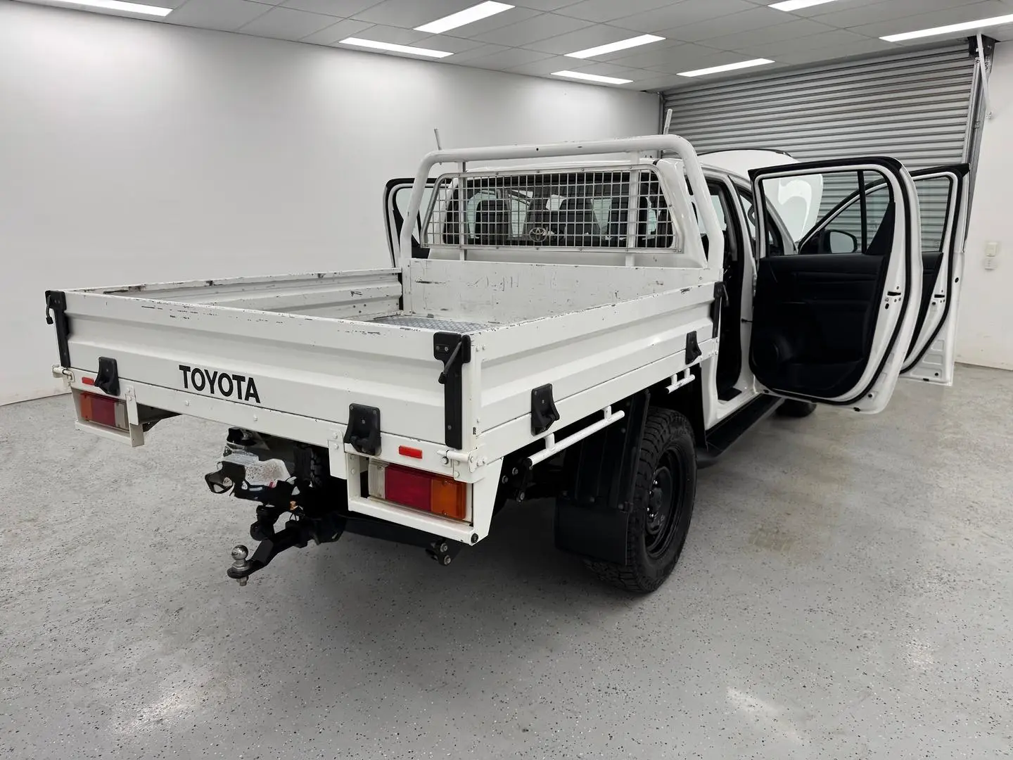 2021 Toyota Hilux Gallery Image 8
