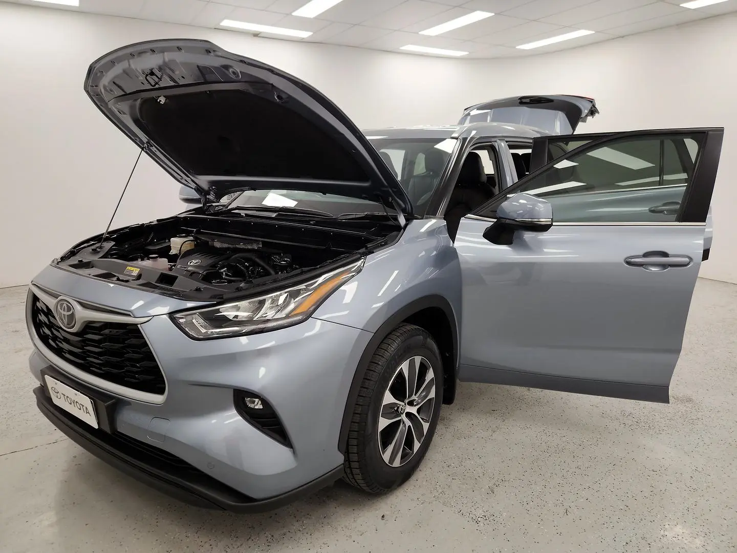 2023 Toyota Kluger Gallery Image 14