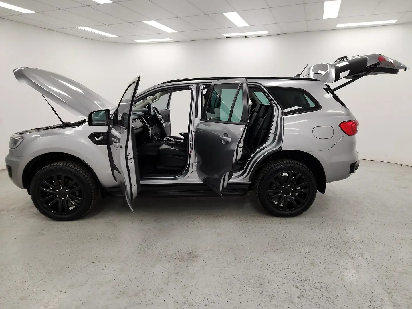 2021 Ford Everest Gallery Image 13