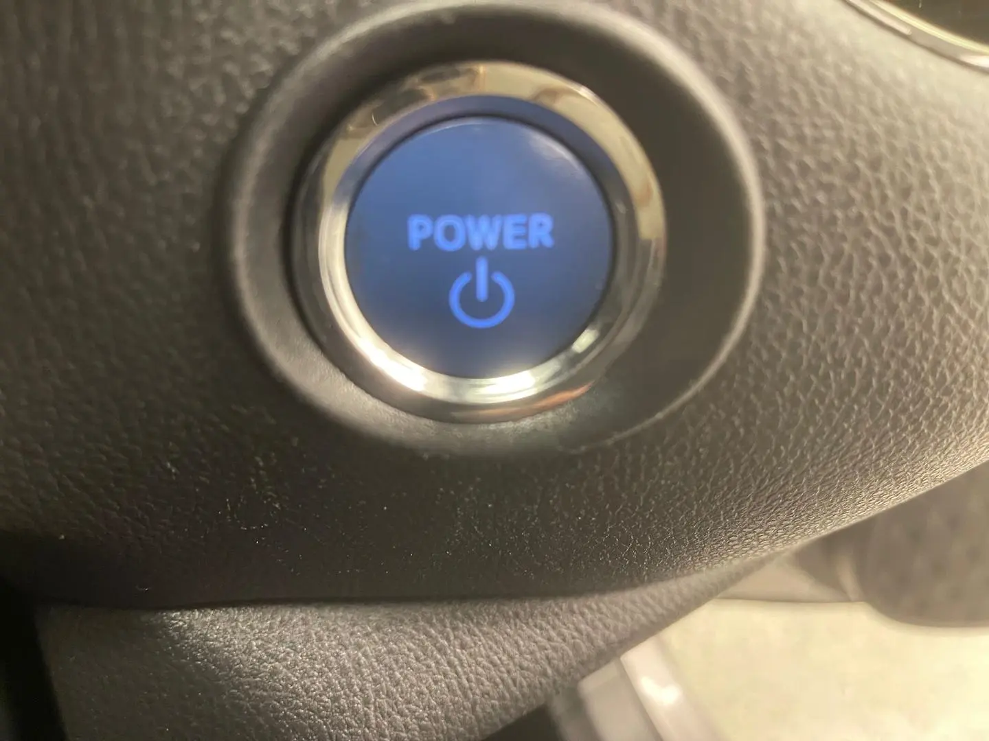 2020 Toyota C-HR Gallery Image 24