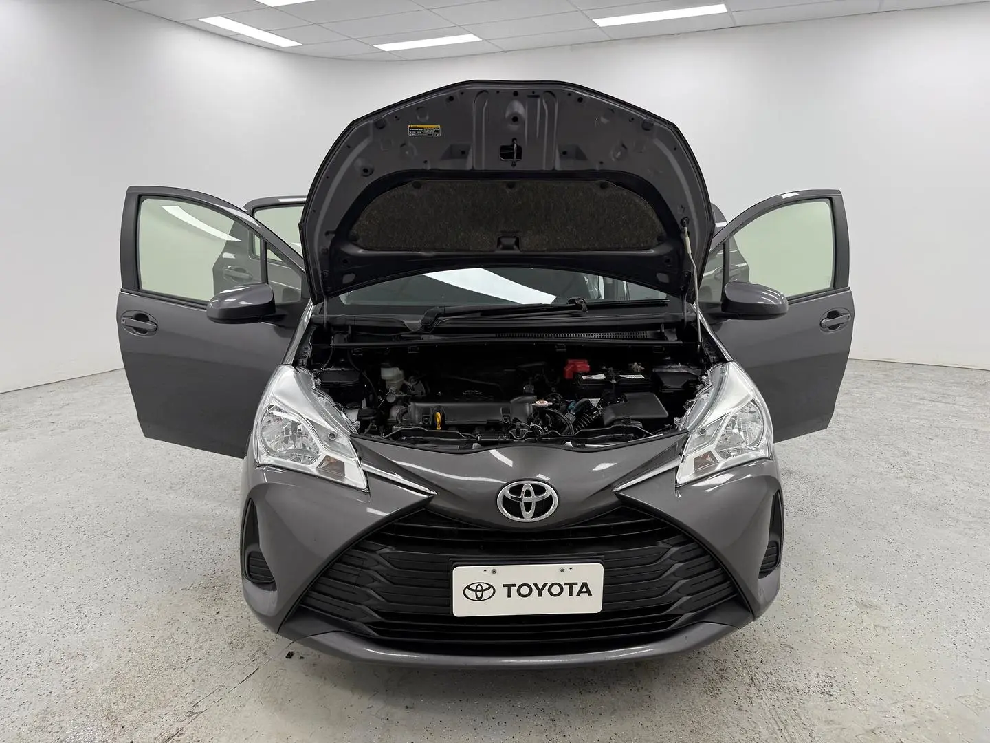 2018 Toyota Yaris Gallery Image 18