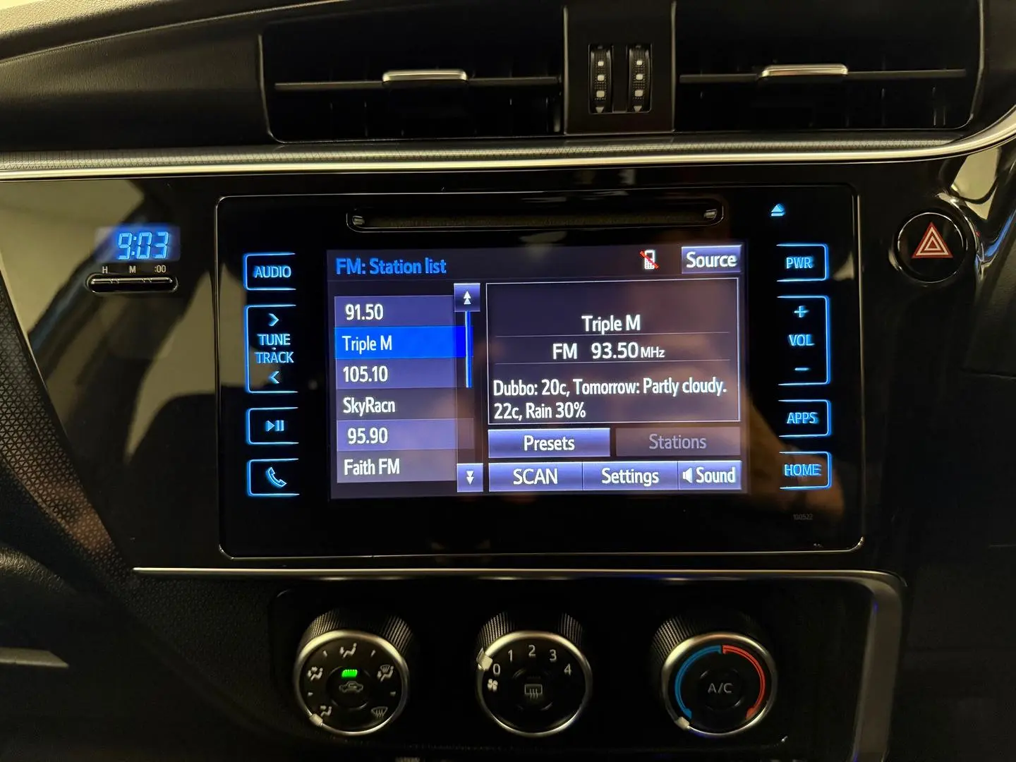 2016 Toyota Corolla Gallery Image 30