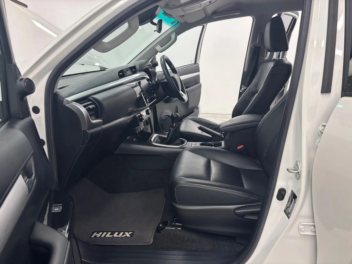 2021 Toyota Hilux Gallery Image 18
