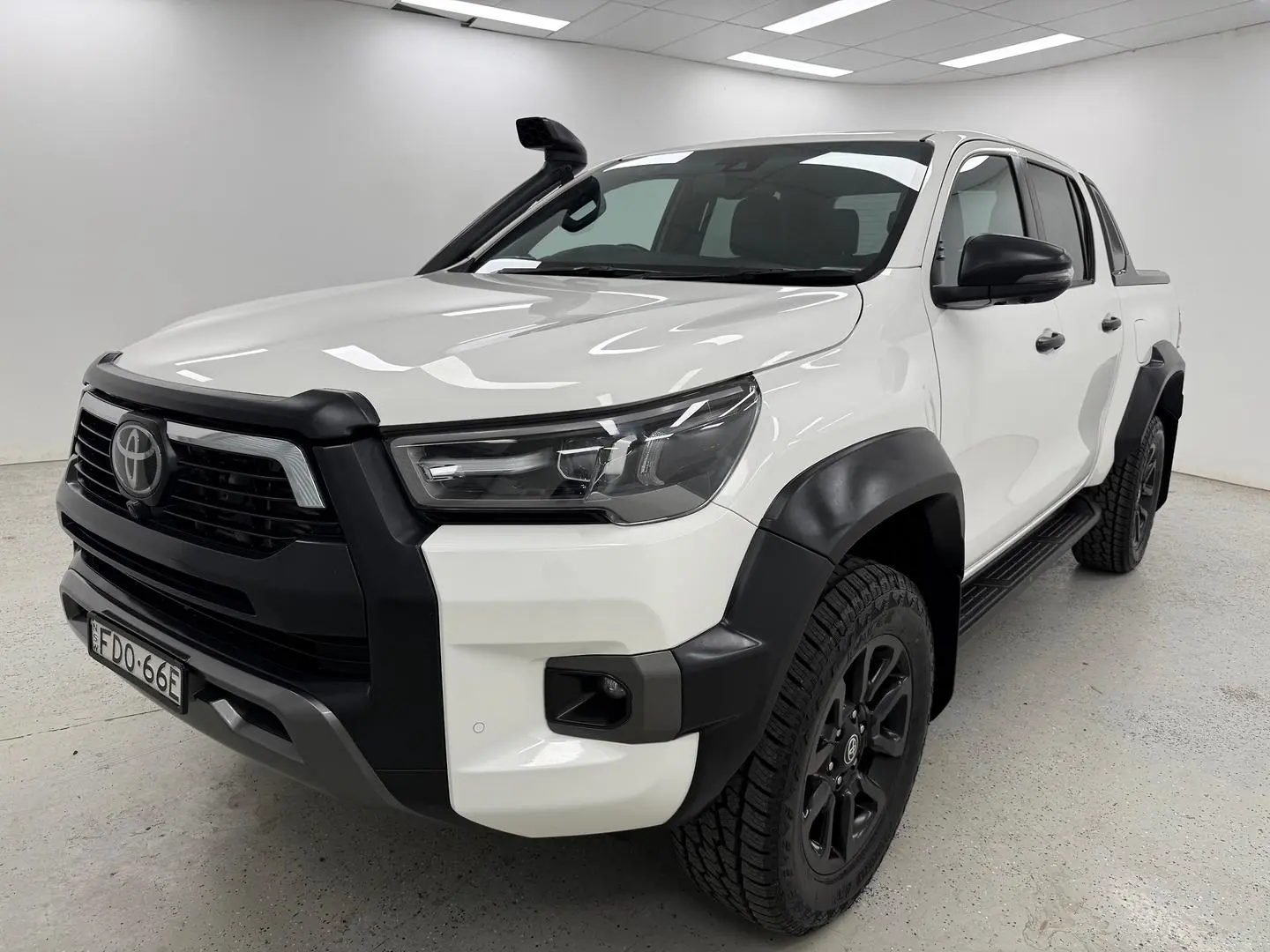 2023 Toyota Hilux Gallery Image 7