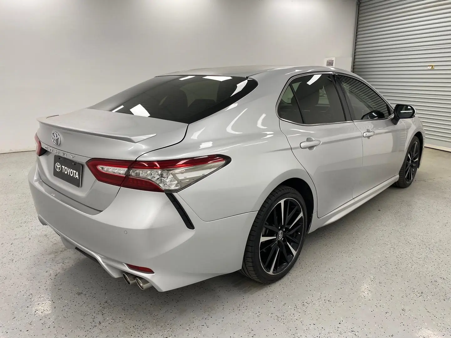 2019 Toyota Camry Gallery Image 3