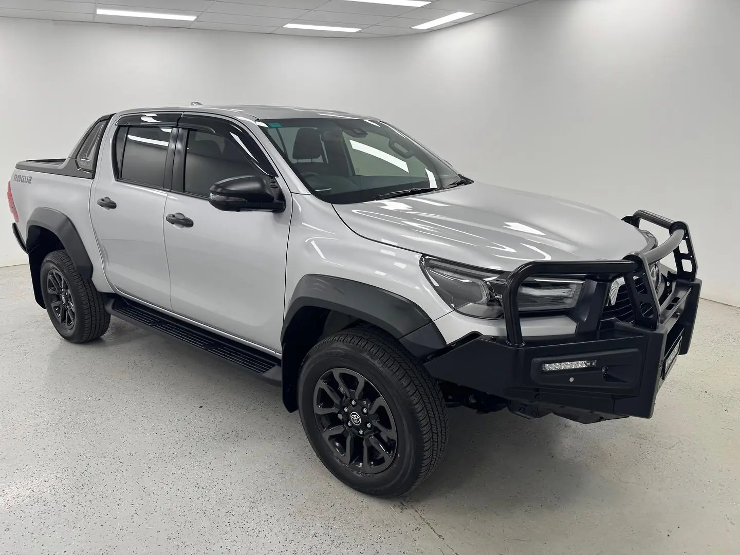 2024 Toyota Hilux Gallery Image 1