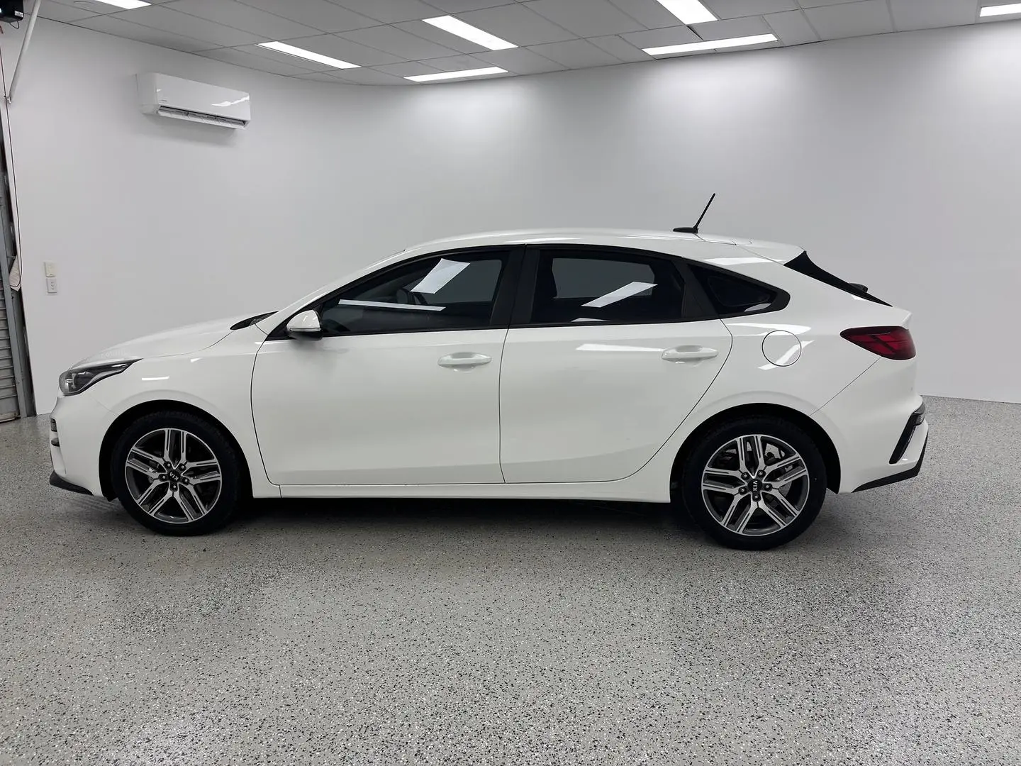 2019 Kia Cerato Gallery Image 6