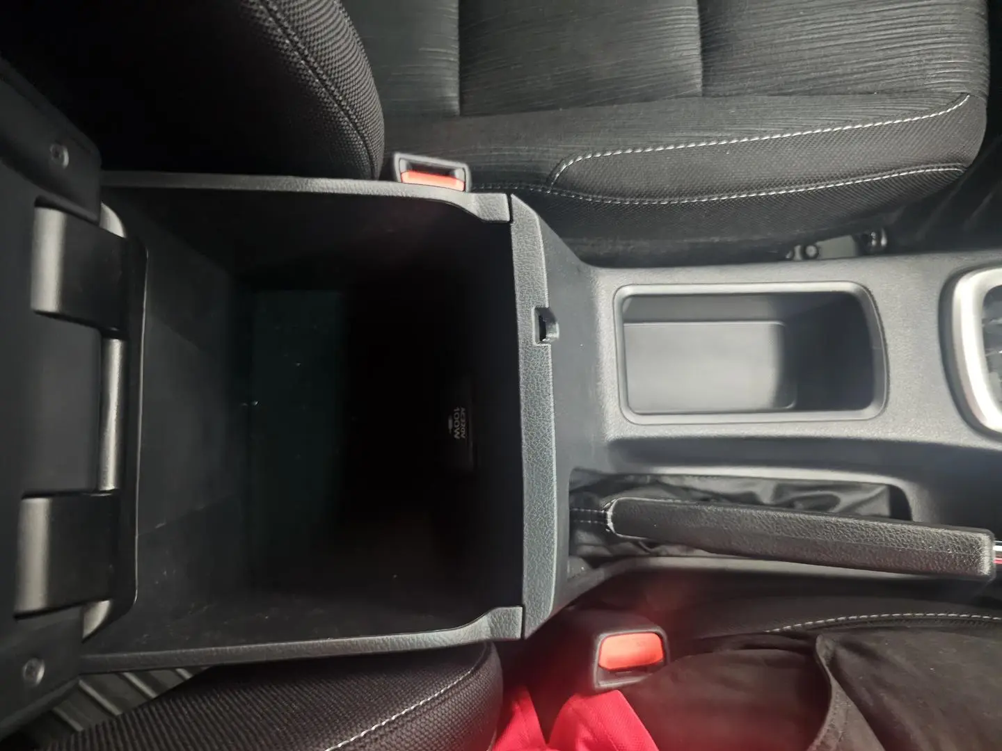 2024 Toyota Hilux Gallery Image 42