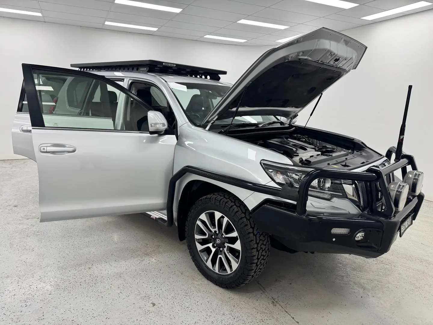 2021 Toyota Landcruiser Prado Gallery Image 7