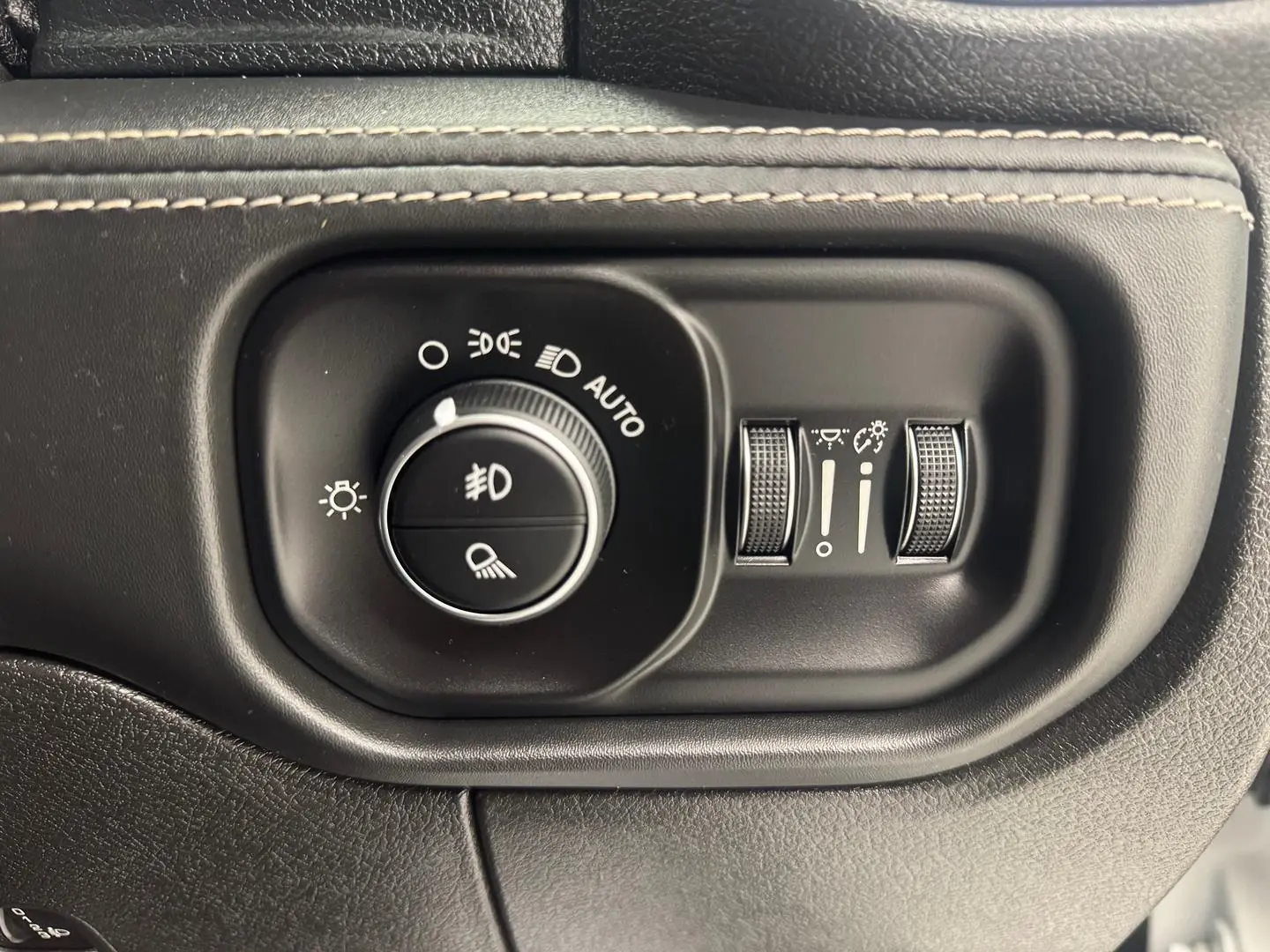 2022 RAM 2500 Gallery Image 24