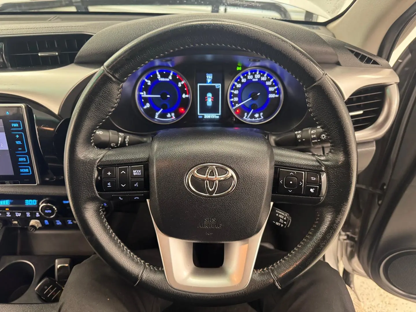 2018 Toyota Hilux Gallery Image 21