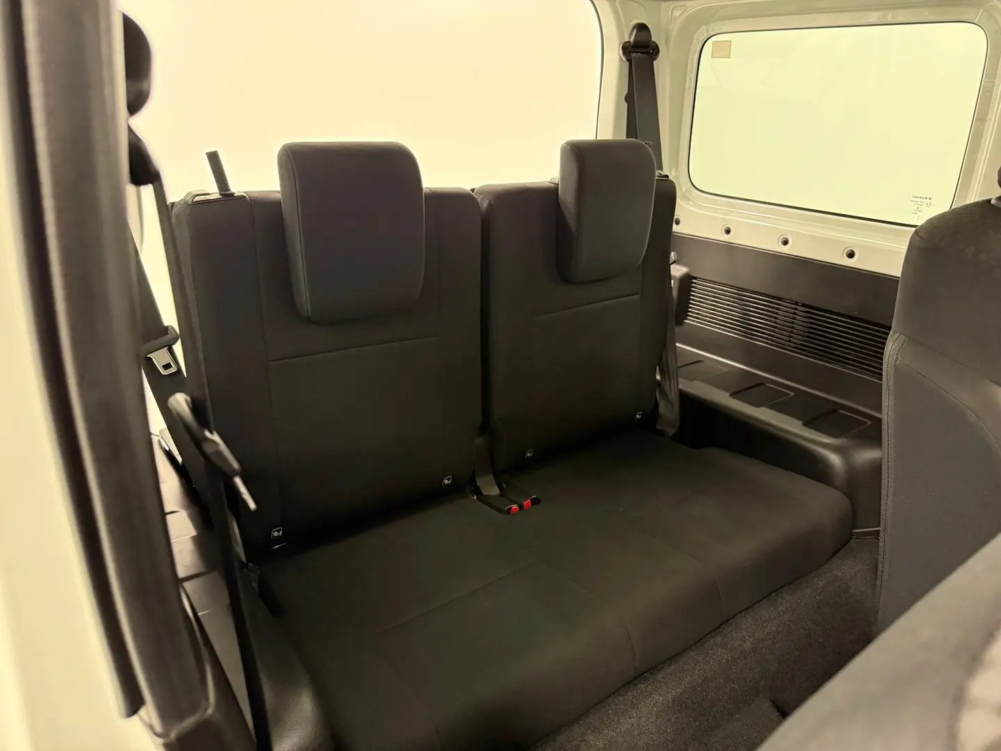 2023 Suzuki Jimny Gallery Image 16