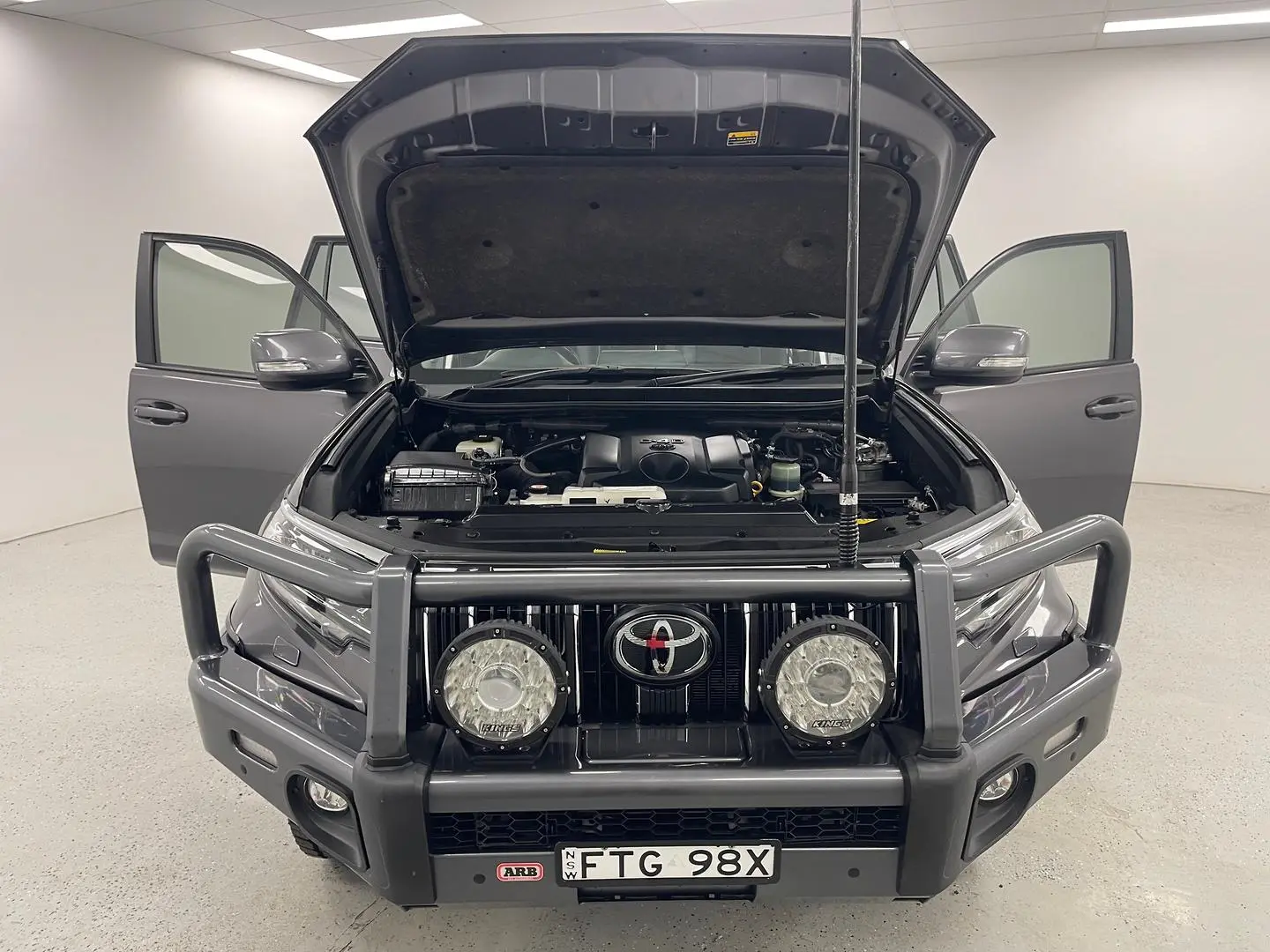 2021 Toyota Landcruiser Prado Gallery Image 14