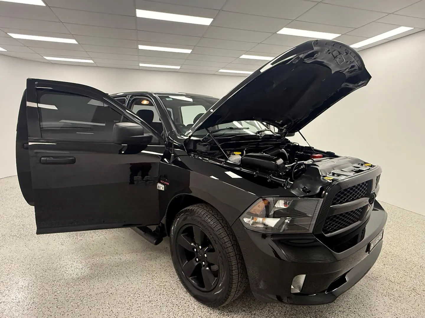 2021 RAM 1500 Gallery Image 20