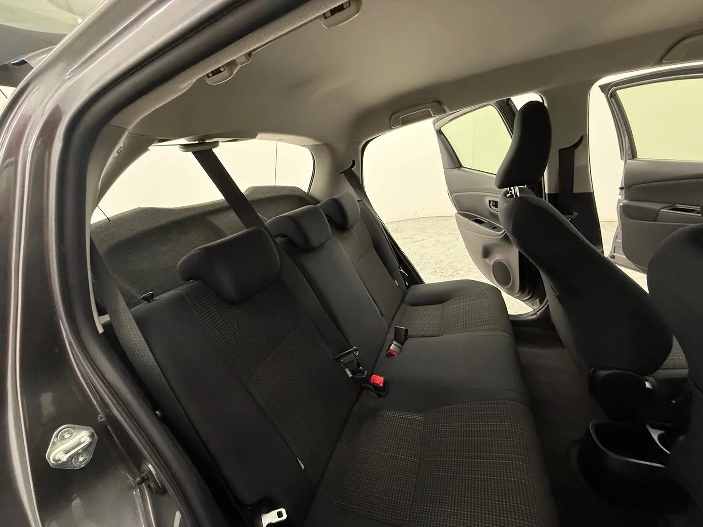 2018 Toyota Yaris Gallery Image 15
