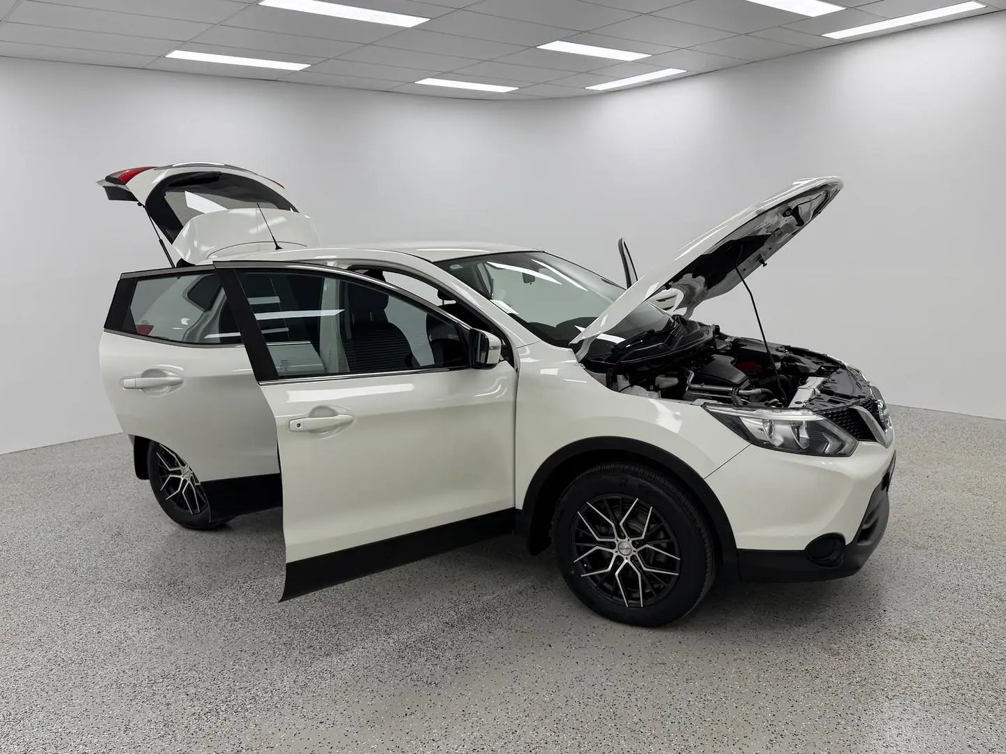 2017 Nissan QASHQAI Gallery Image 7