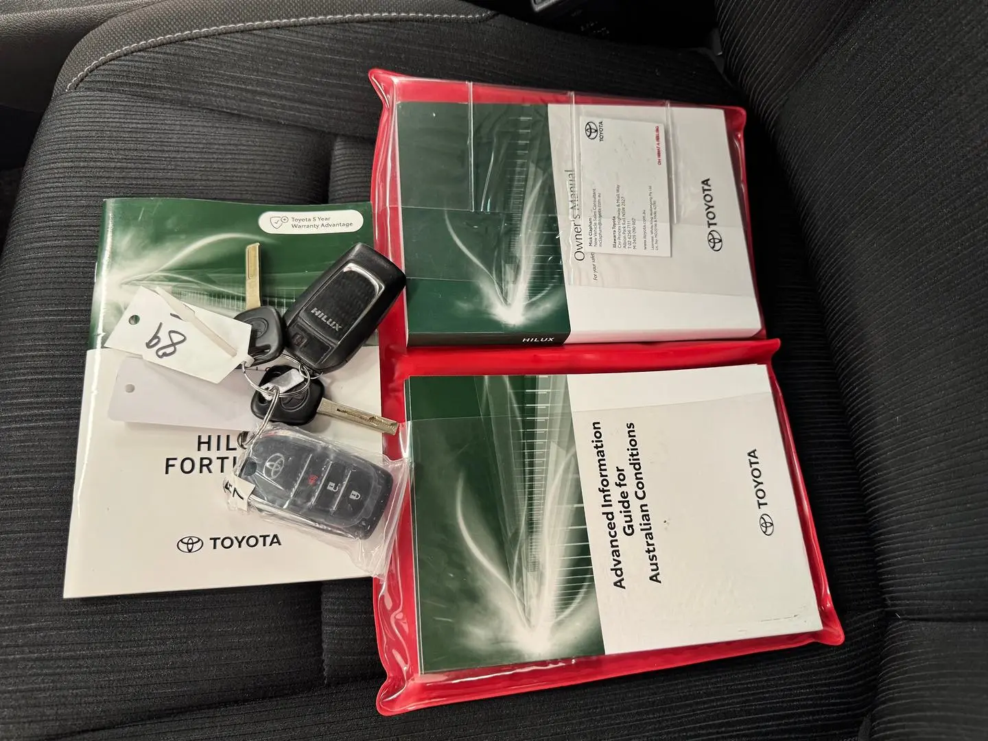 2022 Toyota Hilux Gallery Image 34