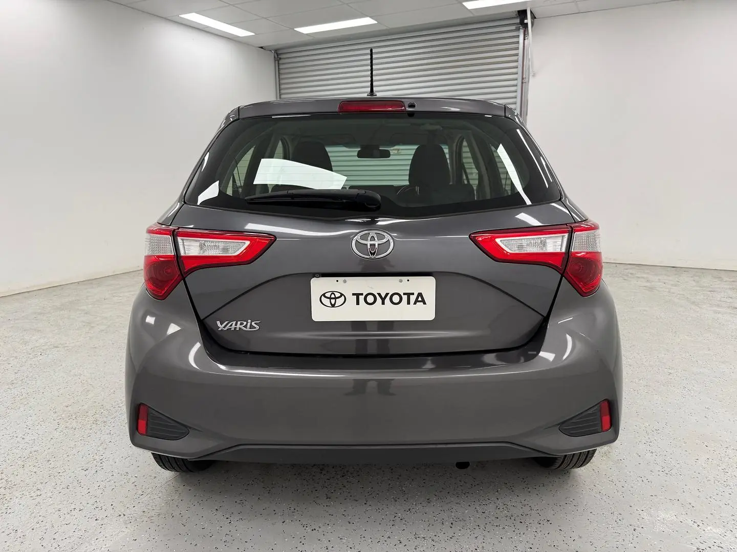 2018 Toyota Yaris Gallery Image 4