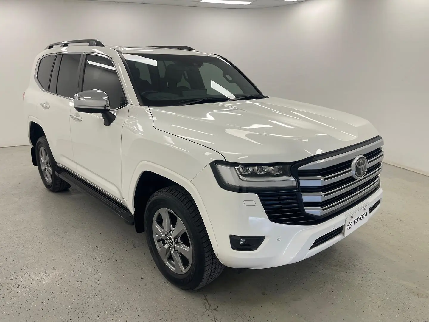 2023 Toyota Landcruiser Gallery Image 1