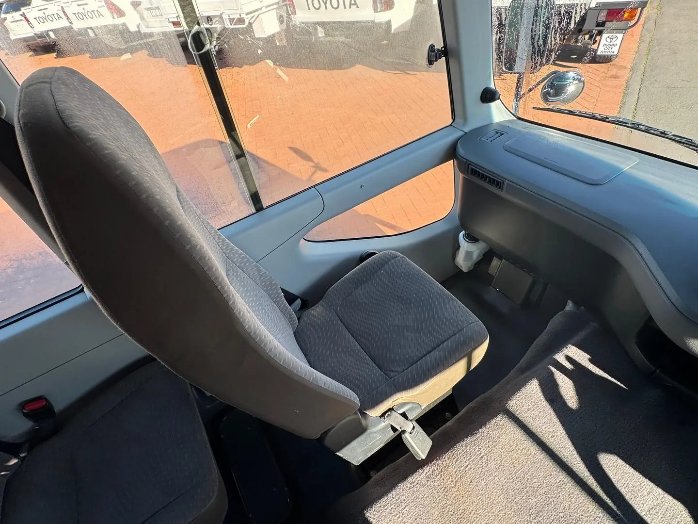 2017 Toyota Coaster Gallery Image 15