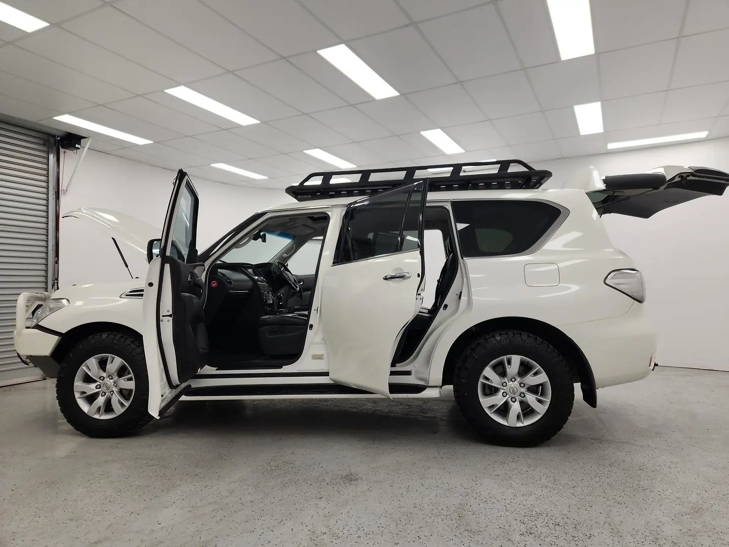 2016 Nissan Patrol Gallery Image 13