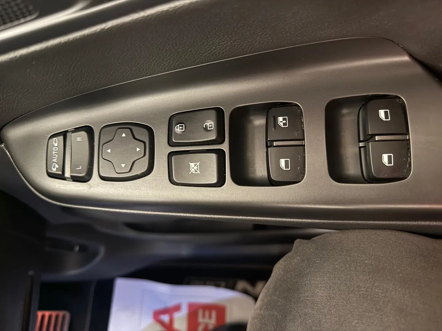 2023 Hyundai Kona Gallery Image 30