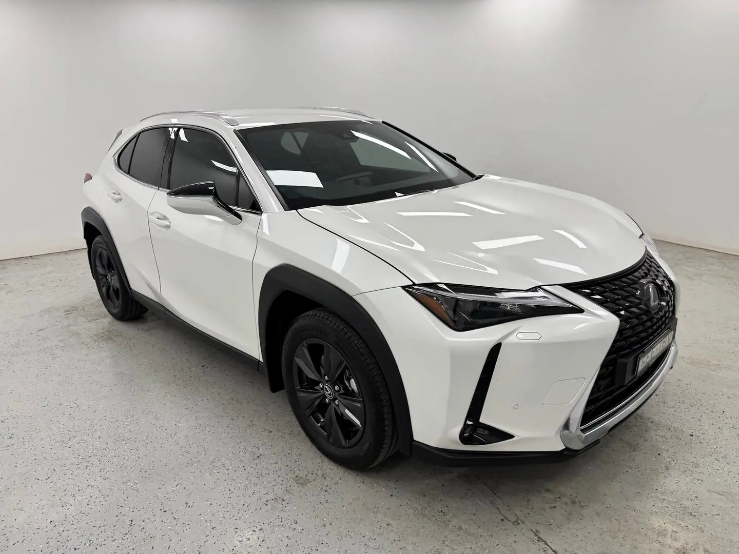 2023 Lexus UX Gallery Image 2