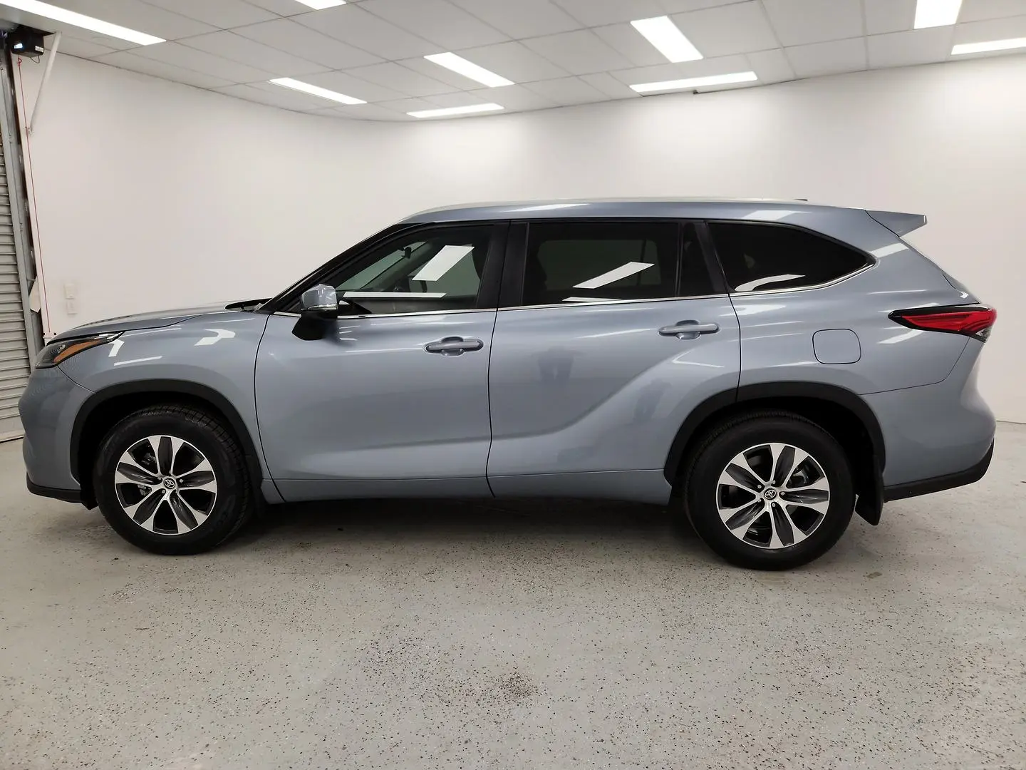 2023 Toyota Kluger Gallery Image 6