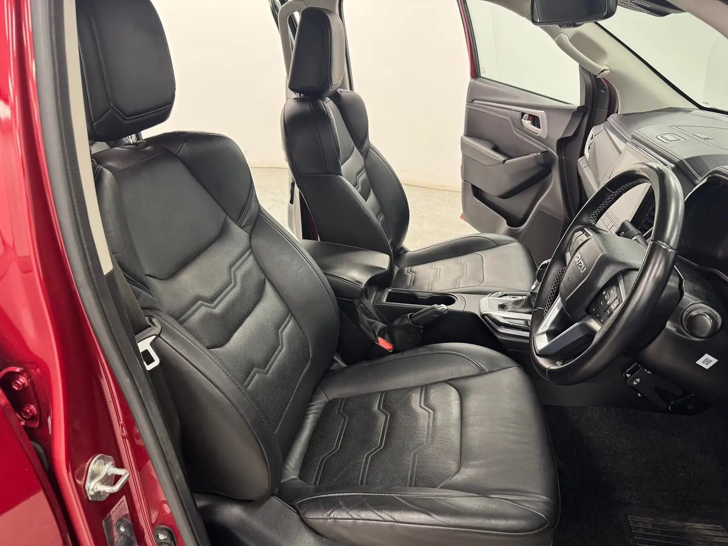 2022 Isuzu D-MAX Gallery Image 26