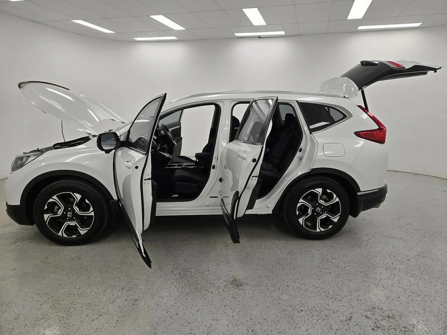 2019 Honda CR-V Gallery Image 13