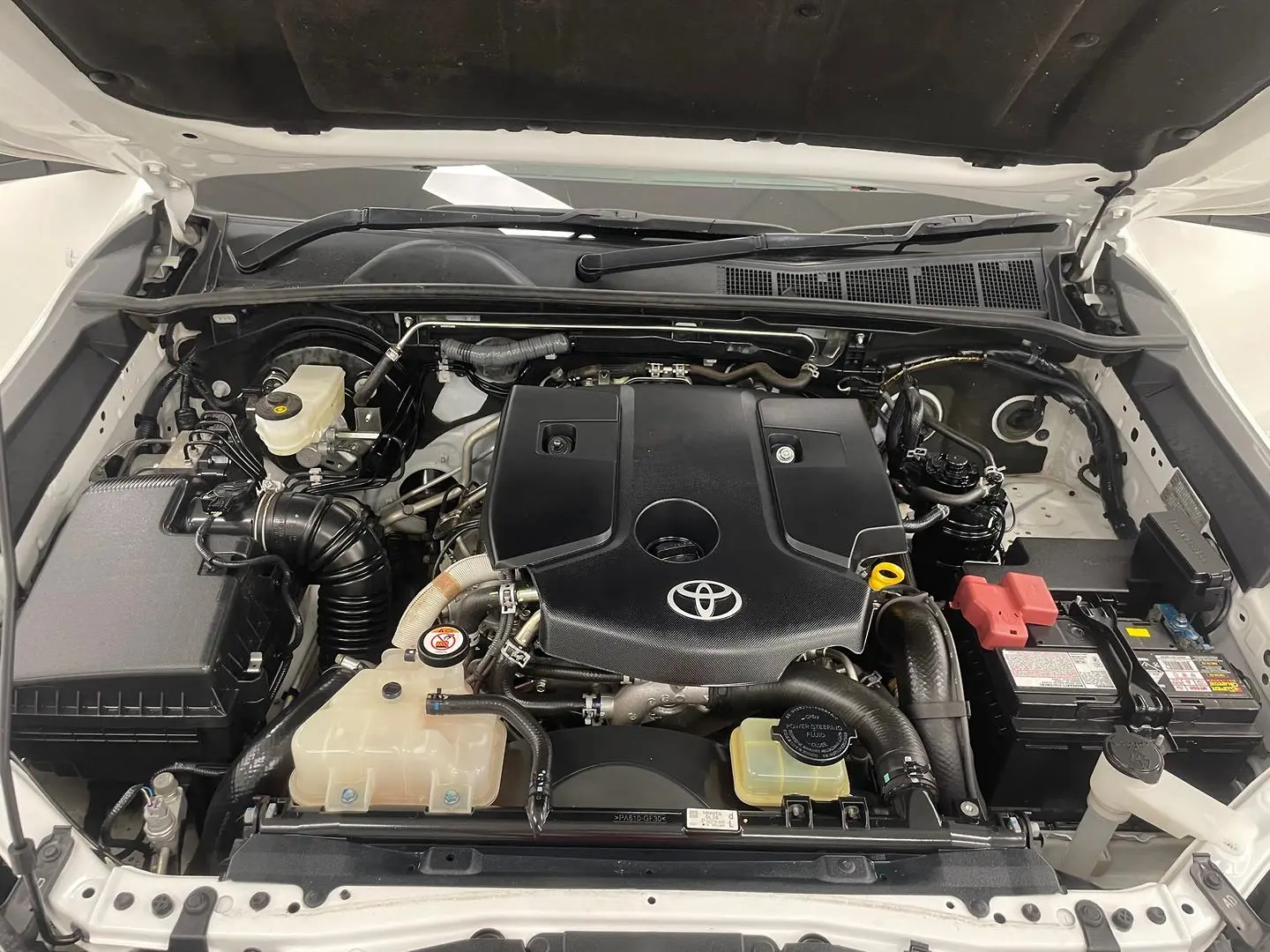 2020 Toyota Hilux Gallery Image 15