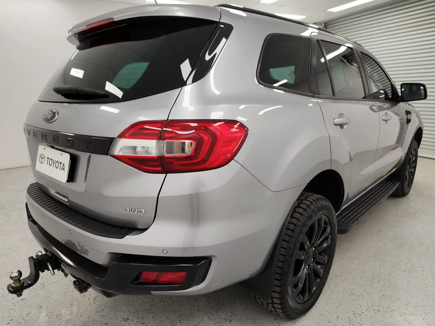 2021 Ford Everest Gallery Image 3