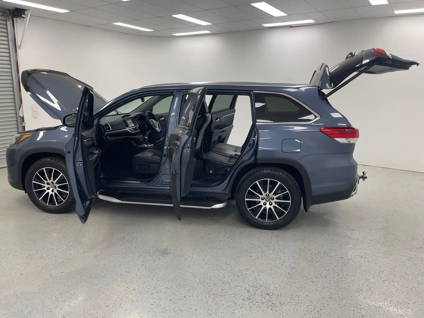 2019 Toyota Kluger Gallery Image 13