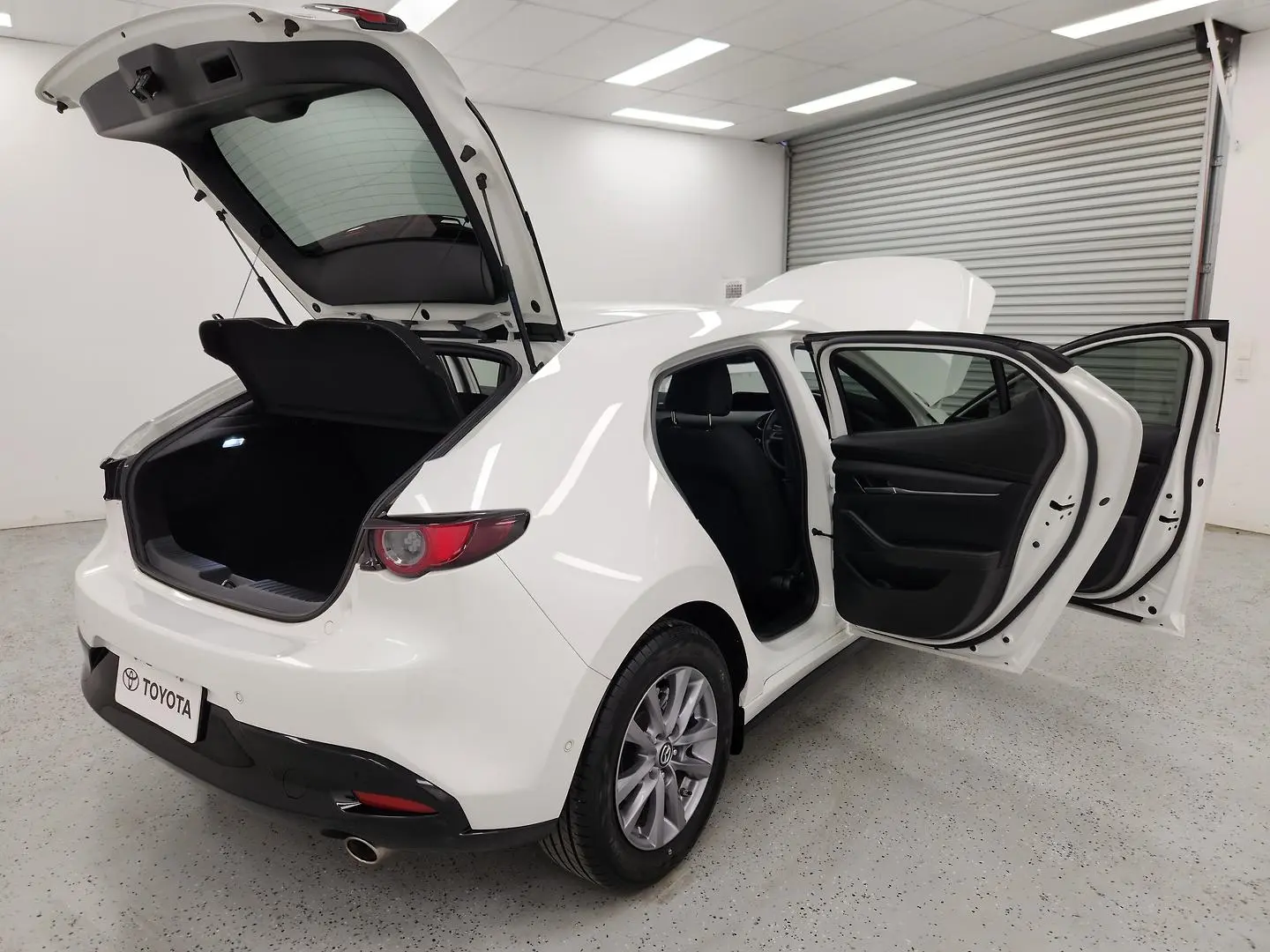 2020 Mazda 3 Gallery Image 10