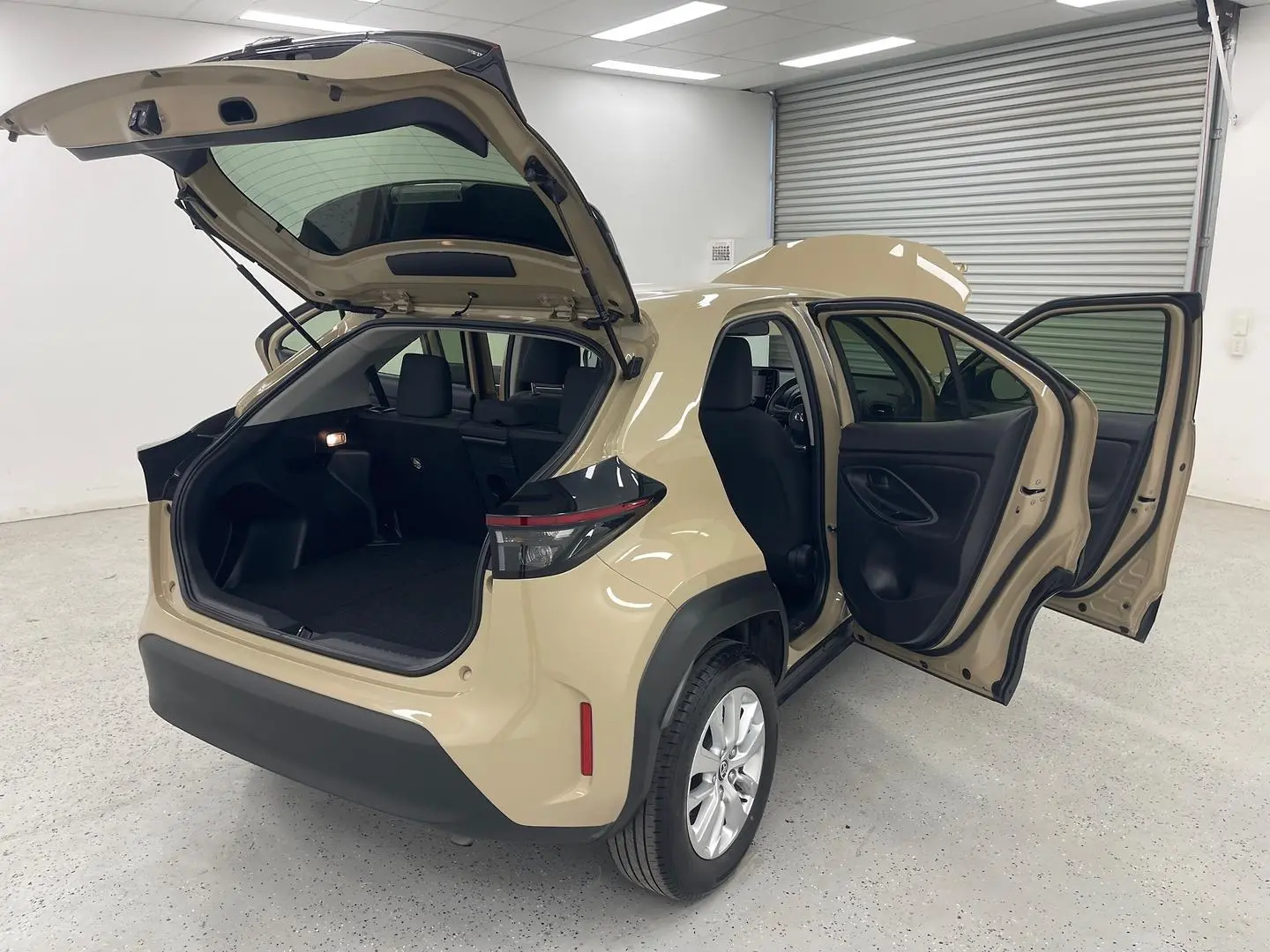 2022 Toyota Yaris Cross Gallery Image 10