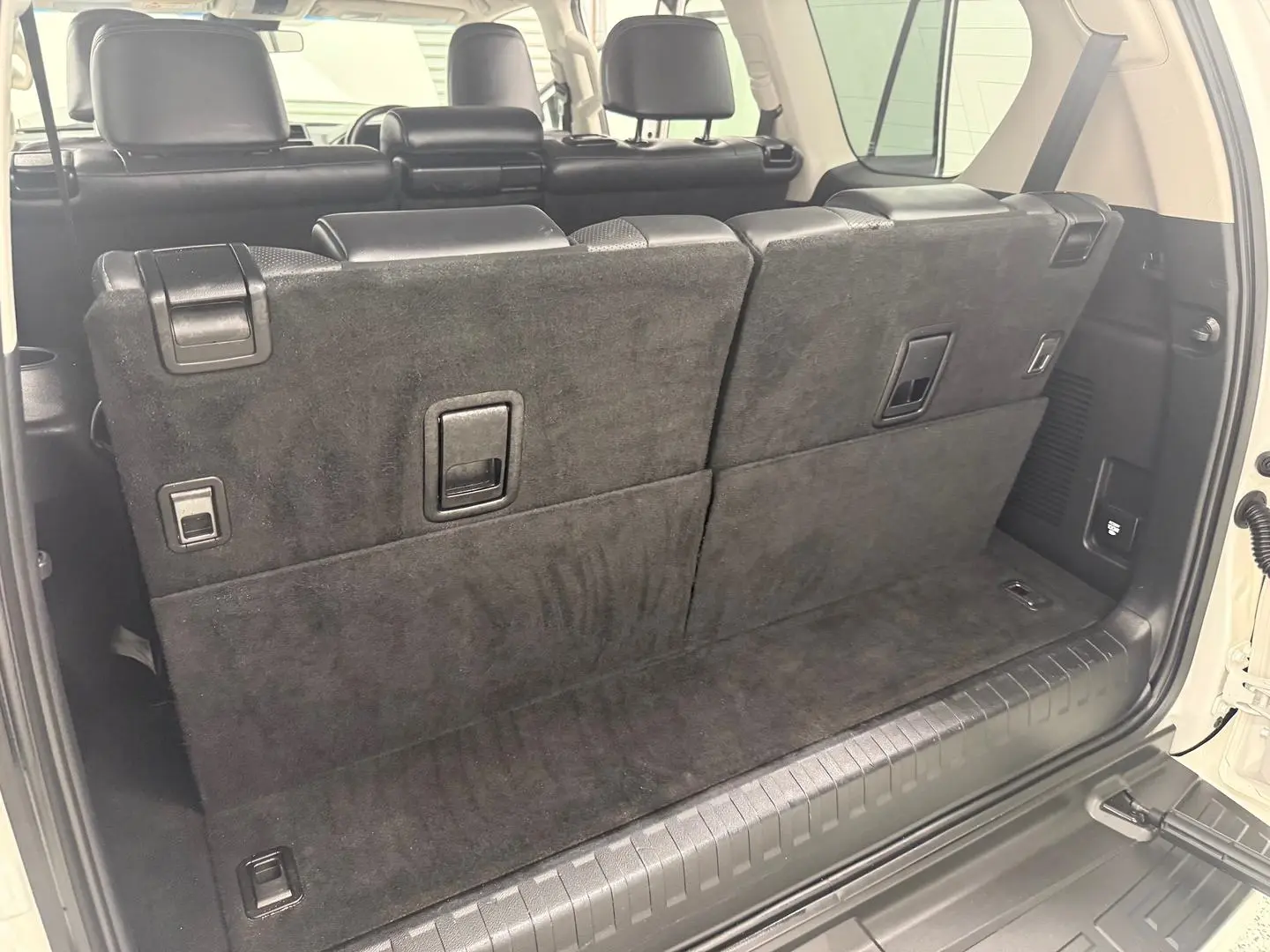 2021 Toyota Landcruiser Prado Gallery Image 15