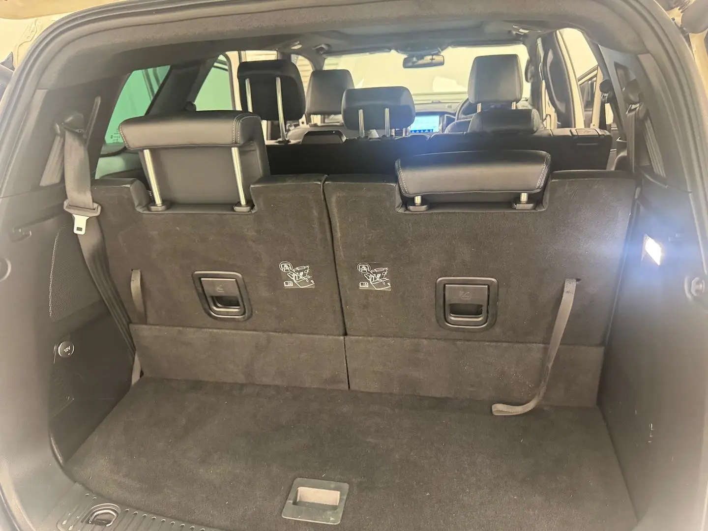 2021 Ford Everest Gallery Image 28