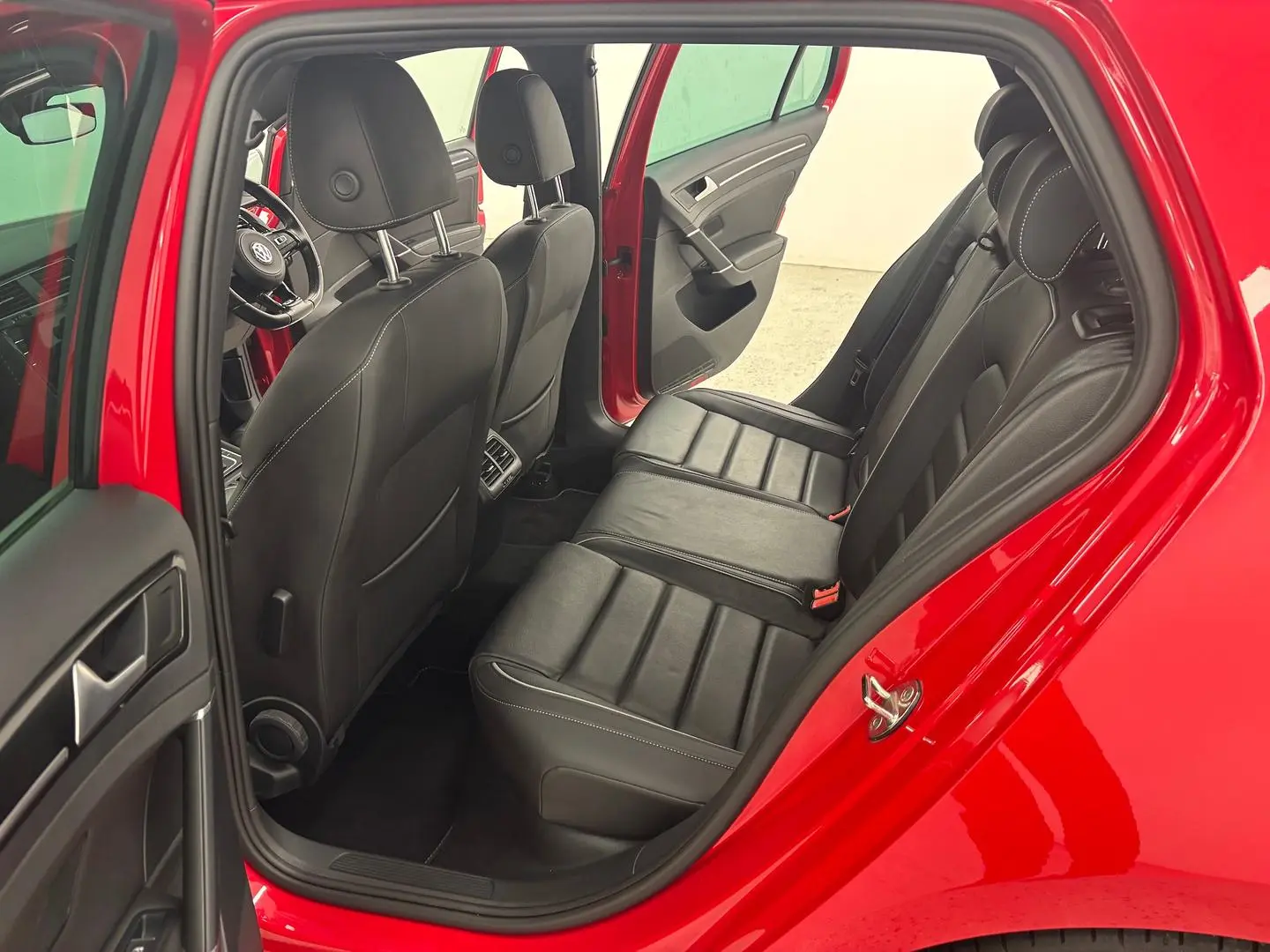 2020 Volkswagen Golf Gallery Image 19