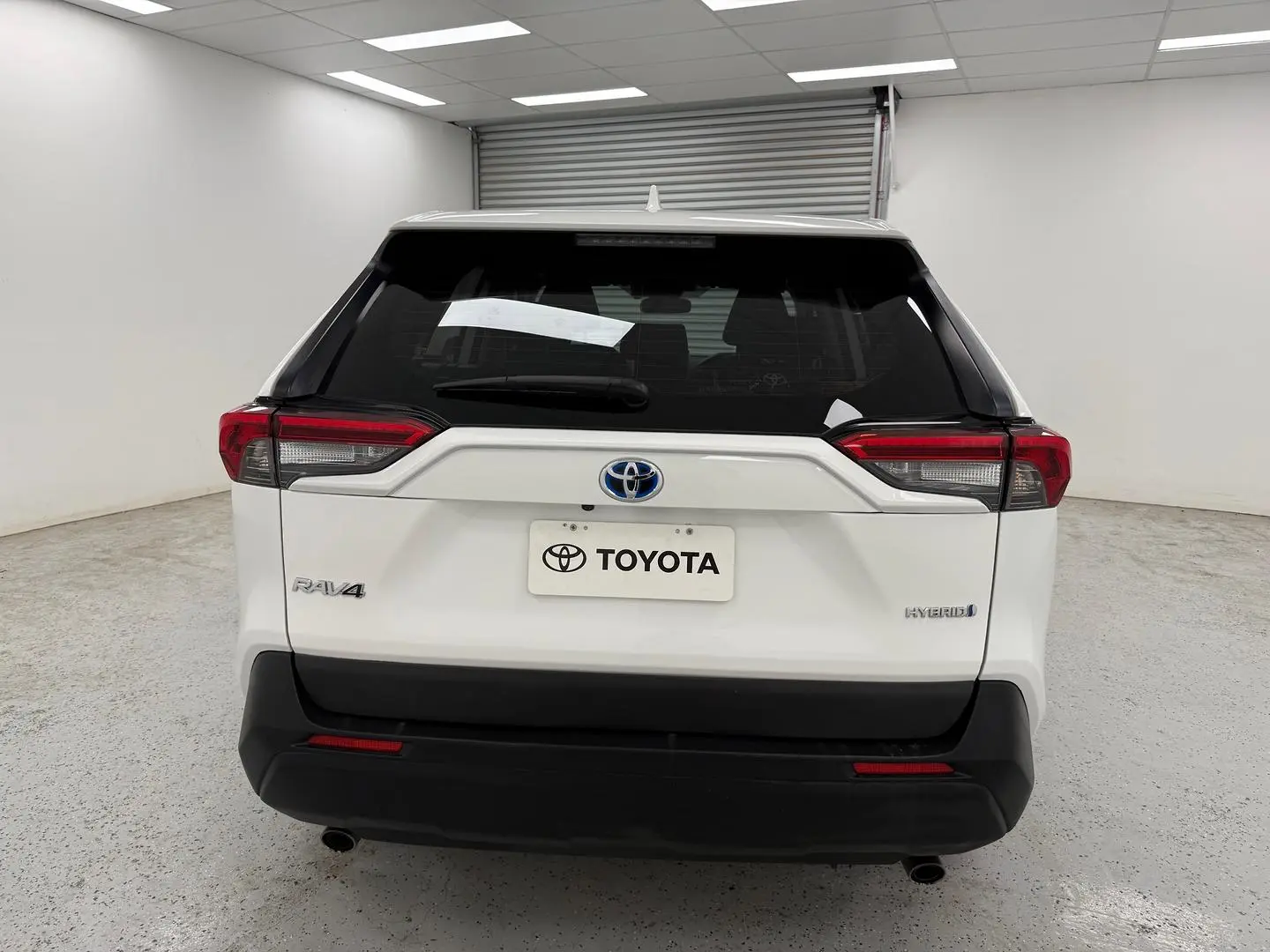 2020 Toyota RAV4 Gallery Image 4