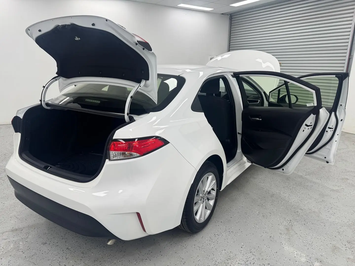 2023 Toyota Corolla Gallery Image 9